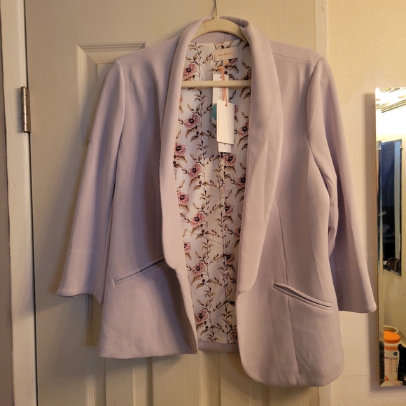 Skies are Blue Blazer - Picture 2 of 5